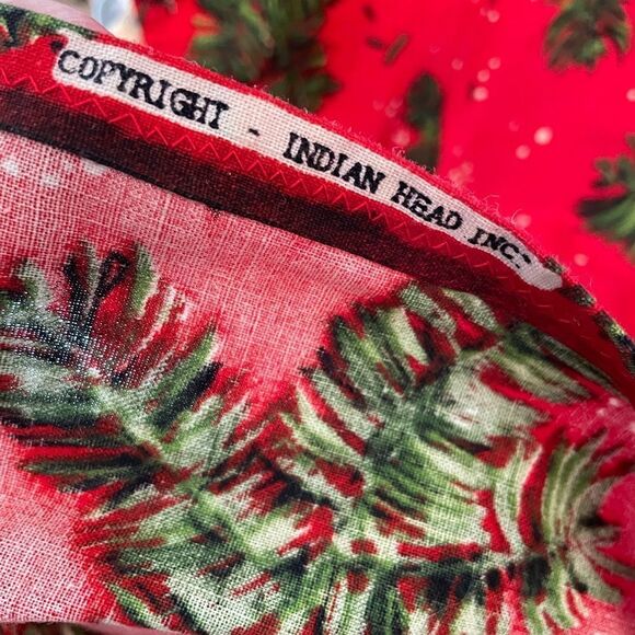 Two Christmas Pom runners Indian Head Fabric - Picture 4 of 13